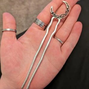 Divine Crescent Moon, Wiccan Witch Pagan, Filigree Silver Moon Hair Accessory